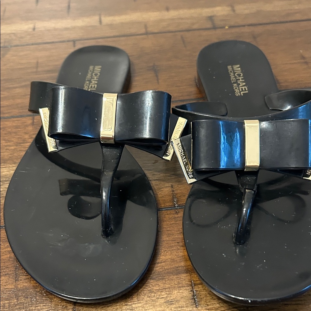 Michael Kors Black Jelly Sandals with Bow Accent Size 6 GUC - Picture 4 of 6